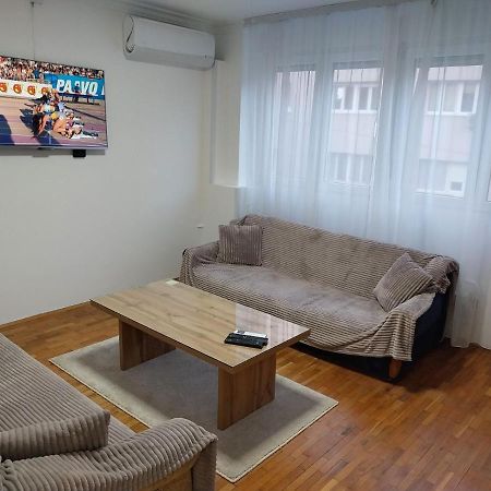 Apartment Balkanika Budget - Free Parking Belgrad Exterior foto